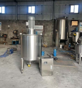 液体华体会体育(中国)HTH·官方网站，华体会体育(中国)HTH·官方网站上料机，立式混料机