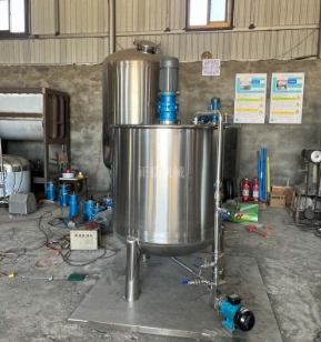 液体华体会体育(中国)HTH·官方网站，华体会体育(中国)HTH·官方网站上料机，立式混料机